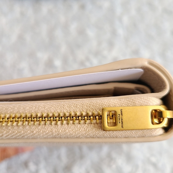 YSL Saint Laurent Beige Tiny Monogram Bi-Fold Wallet - Picture 9 of 12